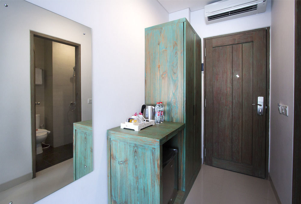 Zen Rooms Seminyak Kayu Jati Esterno foto