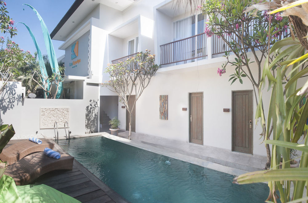 Zen Rooms Seminyak Kayu Jati Esterno foto